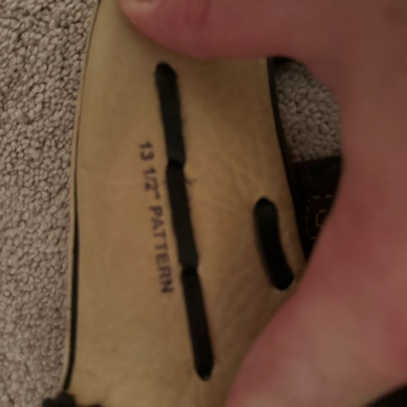 13-1/2” Pattern Worth Softball Glove Model SS135 - Picture 10 of 12